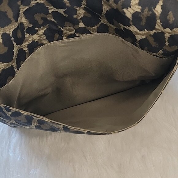 BAGGALLI Nylon Leopard Print Adjustable Crossbody Shoulder Strap Bag - Picture 8 of 12